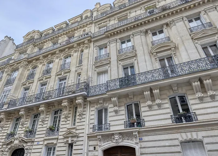 Ideal & Comfy Cocoon At The Luxury 16. شقة *